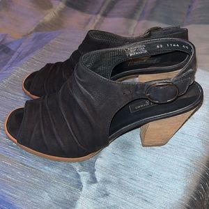 Paul Green Rival Black Suede Bootie Size 6.5